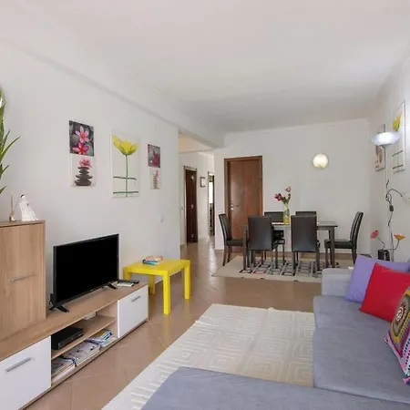 Apartment Espacoso T2, Em Olhos Agua