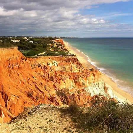 Espaçoso T2, Em Olhos Agua Apartamento Albufeira