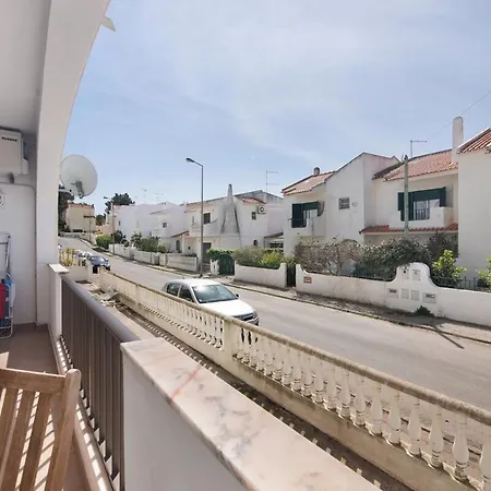 Espaçoso T2, Em Olhos Agua Apartamento Albufeira