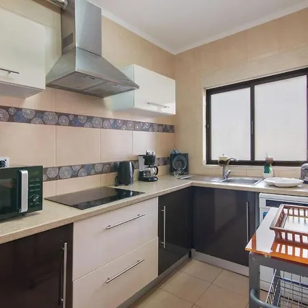 Espaçoso T2, Em Olhos Agua Appartement