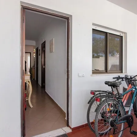 Espaçoso T2, Em Olhos Agua Appartement